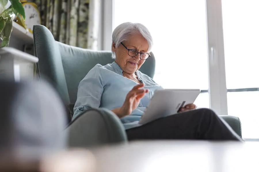 mature woman using laptop